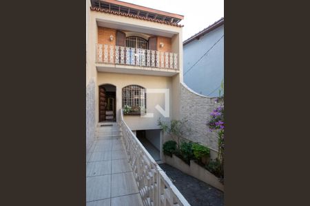 Casa à venda com 400m², 3 quartos e 3 vagas Casa à venda com 400m², 3 quartos e 3 vagasFrente da Casa