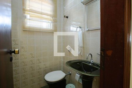 Casa à venda com 400m², 3 quartos e 3 vagas Casa à venda com 400m², 3 quartos e 3 vagasLavabo