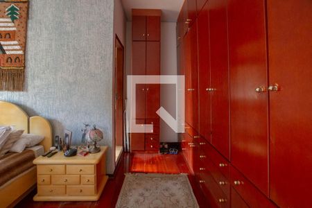 Casa à venda com 400m², 3 quartos e 3 vagas Casa à venda com 400m², 3 quartos e 3 vagasQuarto 1 Suíte