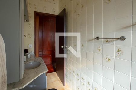 Casa à venda com 400m², 3 quartos e 3 vagas Casa à venda com 400m², 3 quartos e 3 vagasBanheiro do quarto suíte