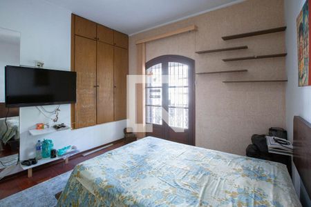 Casa à venda com 400m², 3 quartos e 3 vagas Casa à venda com 400m², 3 quartos e 3 vagasQuarto 2