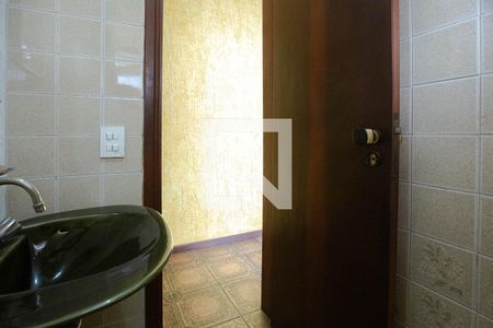 Casa à venda com 400m², 3 quartos e 3 vagas Casa à venda com 400m², 3 quartos e 3 vagasLavabo