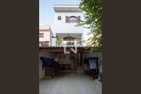 Casa à venda com 400m², 3 quartos e 3 vagas Casa à venda com 400m², 3 quartos e 3 vagasQuintal com churrasqueira