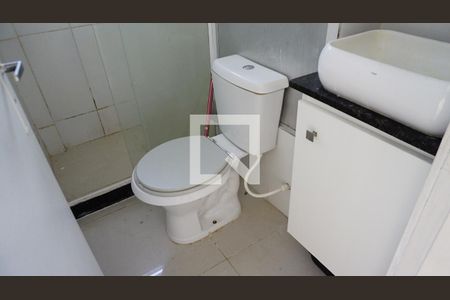 Banheiro de apartamento para alugar com 2 quartos, 70m² em Barra Olímpica, Rio de Janeiro