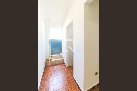 Casa à venda com 220m², 4 quartos e 2 vagas Casa à venda com 220m², 4 quartos e 2 vagasHall