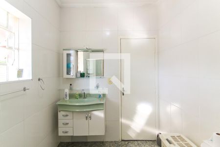 Casa à venda com 220m², 4 quartos e 2 vagas Casa à venda com 220m², 4 quartos e 2 vagasBanheiro da Suíte