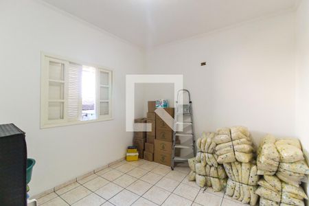 Casa à venda com 220m², 4 quartos e 2 vagas Casa à venda com 220m², 4 quartos e 2 vagasQuarto 3