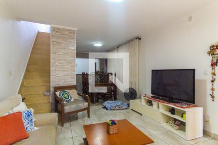 Sala de casa à venda com 3 quartos, 150m² em Parque Guarani, São Paulo