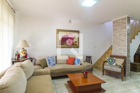 Sala de casa à venda com 4 quartos, 220m² em Parque Guarani, São Paulo