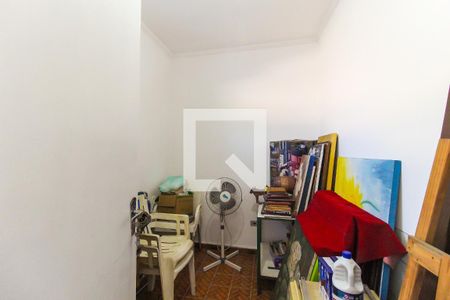 Casa à venda com 220m², 4 quartos e 2 vagas Casa à venda com 220m², 4 quartos e 2 vagasEscritório