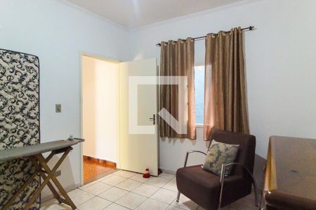 Casa à venda com 220m², 4 quartos e 2 vagas Casa à venda com 220m², 4 quartos e 2 vagasQuarto 2