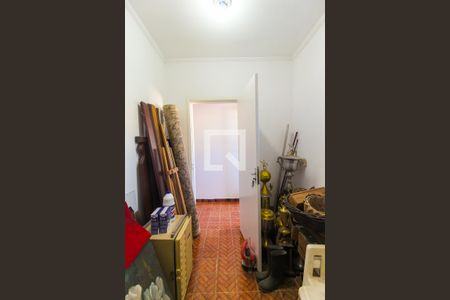 Casa à venda com 220m², 4 quartos e 2 vagas Casa à venda com 220m², 4 quartos e 2 vagasEscritório