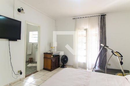 Casa à venda com 220m², 4 quartos e 2 vagas Casa à venda com 220m², 4 quartos e 2 vagasSuíte