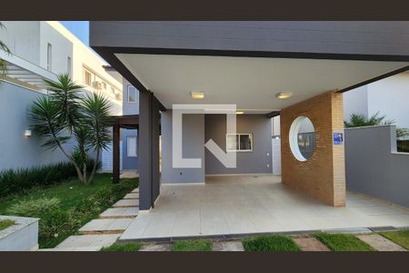 Casa de condomínio à venda com 293m², 3 quartos e 4 vagasFachada