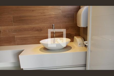 Casa de condomínio à venda com 293m², 3 quartos e 4 vagasBanheiro Varanda Gourmet