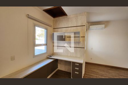 Casa de condomínio à venda com 293m², 3 quartos e 4 vagasSala 2