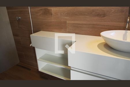 Casa de condomínio à venda com 293m², 3 quartos e 4 vagasBanheiro Varanda Gourmet