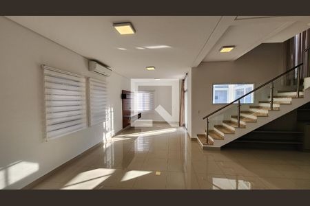 Sala de casa de condomínio à venda com 3 quartos, 293m² em Engordadouro, Jundiaí