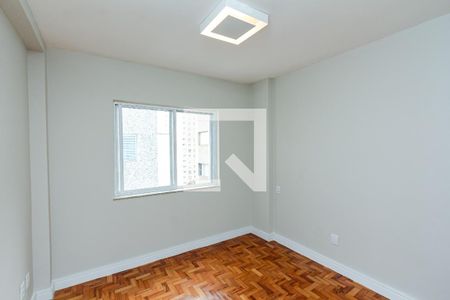 Suíte 2 de apartamento à venda com 2 quartos, 72m² em Vila Uberabinha, São Paulo