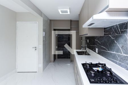 Cozinha de apartamento à venda com 2 quartos, 72m² em Vila Uberabinha, São Paulo