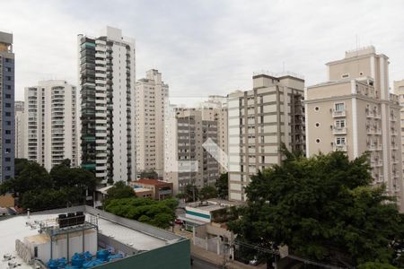 Vista de apartamento à venda com 2 quartos, 72m² em Vila Uberabinha, São Paulo
