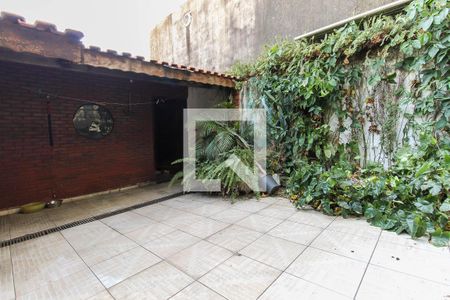 Casa à venda com 238m², 4 quartos e 2 vagas Casa à venda com 238m², 4 quartos e 2 vagasChurrasqueira