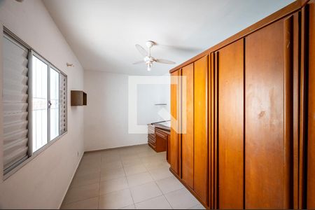 Quarto 2 de casa para alugar com 3 quartos, 170m² em Conjunto Residencial Jardim Canaã, São Paulo