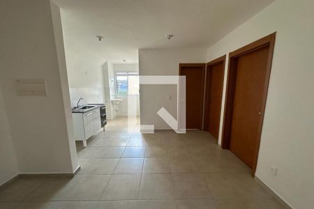 Sala de apartamento para alugar com 2 quartos, 50m² em Subsetor Norte - 7 (n-7), Ribeirão Preto