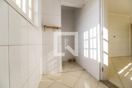 Área de Serviço de casa para alugar com 4 quartos, 240m² em Jardim dos Camargos, Barueri