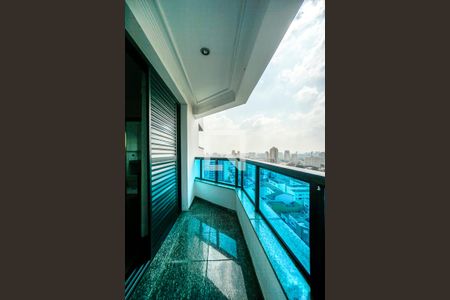 Apartamento à venda com 130m², 3 quartos e 3 vagasVaranda