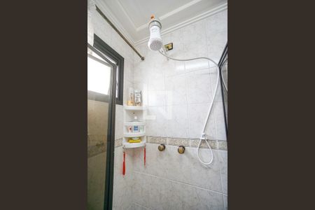 Apartamento à venda com 130m², 3 quartos e 3 vagasChuveiro