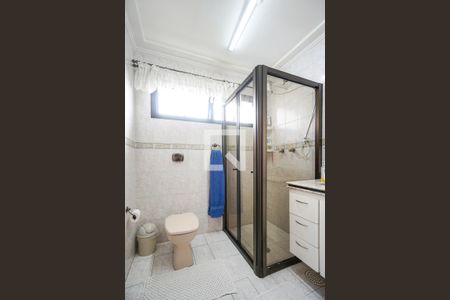 Apartamento à venda com 130m², 3 quartos e 3 vagasBanheiro social