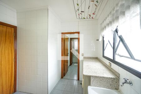 Apartamento à venda com 130m², 3 quartos e 3 vagasÁrea de serviço