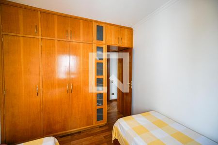 Apartamento à venda com 130m², 3 quartos e 3 vagasQuarto 02
