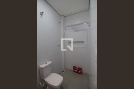 Banheiro de kitnet/studio para alugar com 1 quarto, 35m² em Jardim Sao Guilherme Ii, Sorocaba