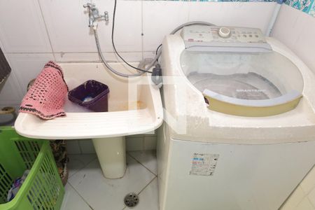 Casa de condomínio à venda com 80m², 2 quartos e 1 vagaÁrea de serviço