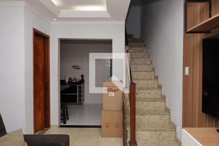 Sala de casa de condomínio à venda com 2 quartos, 80m² em Limoeiro, São Paulo