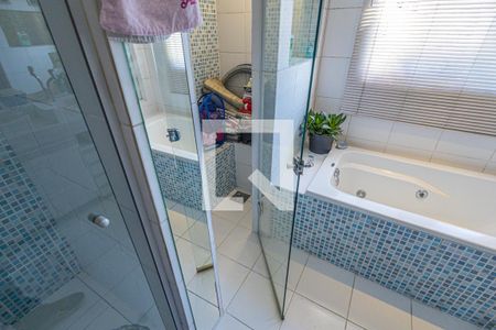 Casa à venda com 76m², 3 quartos e 3 vagas Casa à venda com 76m², 3 quartos e 3 vagasSuite / banheira