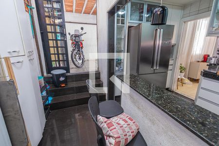 Casa à venda com 76m², 3 quartos e 3 vagas Casa à venda com 76m², 3 quartos e 3 vagasArea de serviço