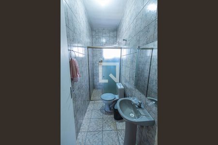 Casa à venda com 76m², 3 quartos e 3 vagas Casa à venda com 76m², 3 quartos e 3 vagasBanheiro