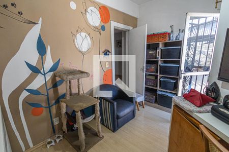 Quarto 1 / 2º andar de casa à venda com 3 quartos, 76m² em Vila Cloris, Belo Horizonte