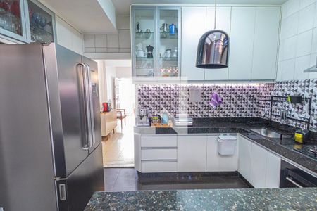 Casa à venda com 76m², 3 quartos e 3 vagas Casa à venda com 76m², 3 quartos e 3 vagasCozinha