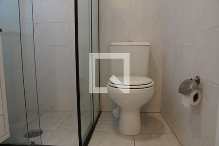 Banheiro de apartamento para alugar com 2 quartos, 50m² em Pinheiros, São Paulo