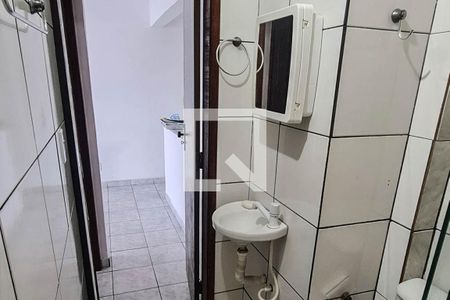Casa para alugar com 70m², 2 quartos e sem vaga Casa para alugar com 70m², 2 quartos e sem vagaBanheiro