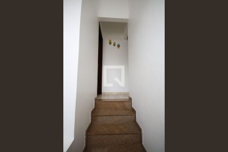 Escada de casa para alugar com 2 quartos, 69m² em Vila Caiçara, Praia Grande