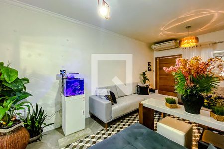 Sala de casa à venda com 2 quartos, 250m² em Ipiranga, São Paulo