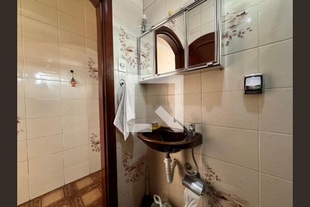 Casa à venda com 377m², 3 quartos e sem vagaBanheiro edícula