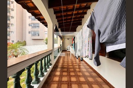 Casa à venda com 377m², 3 quartos e sem vagaLavanderia