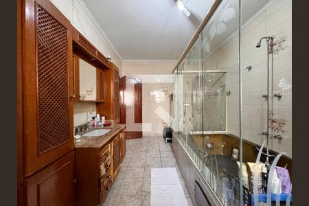 Casa à venda com 377m², 3 quartos e sem vagaBanheiro da suíte 3