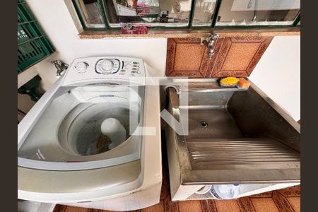 Casa à venda com 377m², 3 quartos e sem vagaLavanderia